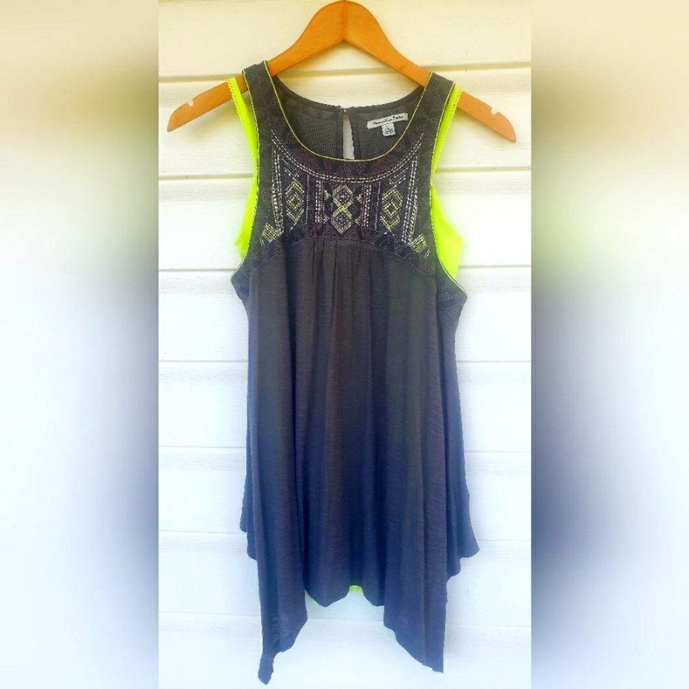 2013 Like New AEO Handkerchief Design Tunic Top Top!